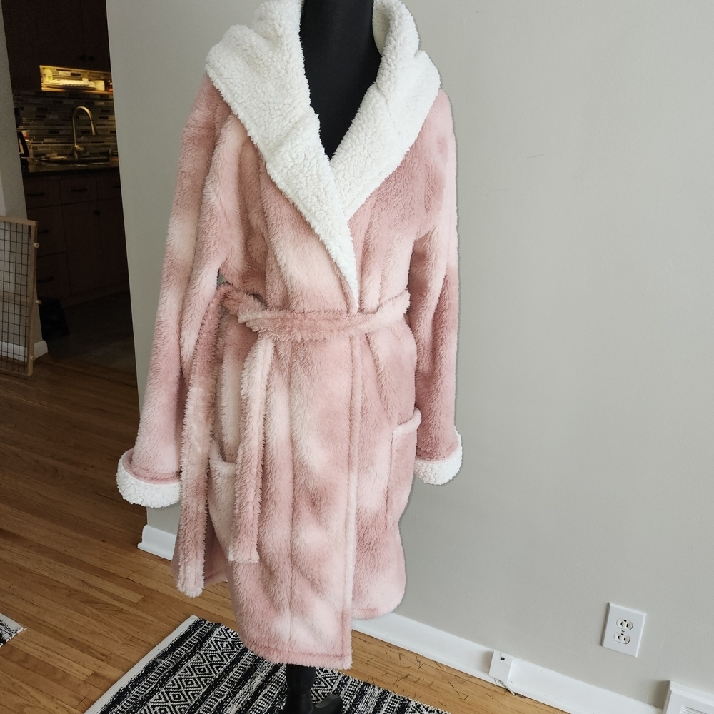 P.J. Salvage Pink and White Hooded Robe